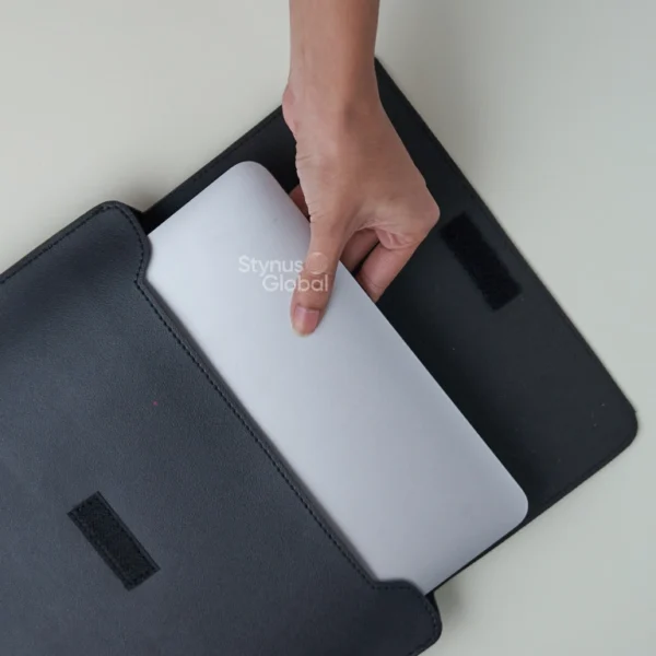 Summit Laptop Sleeve - Image 3